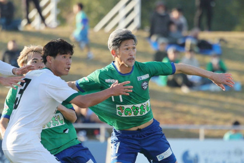 Karyerasını davam etdirən 58 yaşlı yaponiyalı futbolçu dünya gündəmində