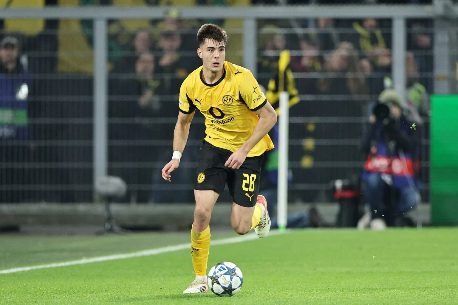 “Çelsi” 20 yaşlı müdafiəçini icarədən geri çağıra bilər