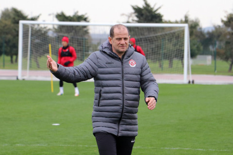 “Araz-Naxçıvan” Elmar Baxşıyevlə bağlı qərar verdi