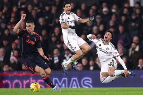 Гол с пенальти принес "Фулхэму" победу над "Ноттингем Форест"- ВИДЕО