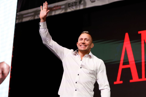 Georges St-Pierre shares his formula for beating Islam Makhachev