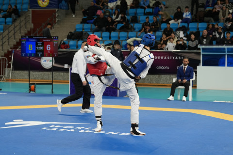 Стартовали чемпионат и первенство Азербайджана по таэквондо - ФОТО