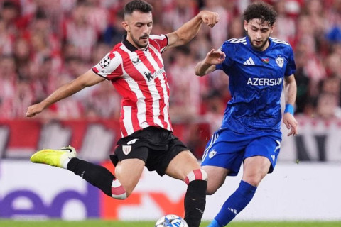 УЕФА оштрафовал “Атлетик” за поведение фанатов в матче с “Карабахом”