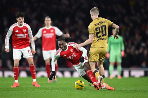 “Arsenal”" “Kristal Palas”ı penaltilərdə məğlub edərək Liqa Kubokunun yarımfinalına vəsiqə qazanıb