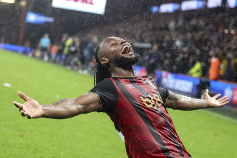 "МЮ" уступил в борьбе за Семеньо из-за зарплатной политики