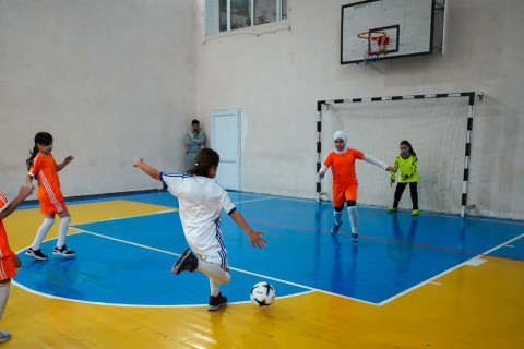 Futbola doğru ilk addımlar: Məktəblilərlə görüşdən FOTOREPORTAJ