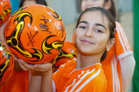 Futbola doğru ilk addımlar: Məktəblilərlə görüşdən FOTOREPORTAJ