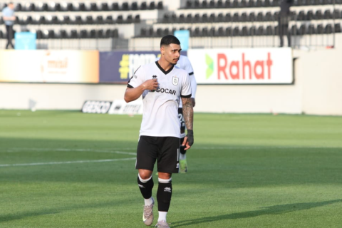 “Neftçi” braziliyalı yarımmüdafiəçi ilə vidalaşır