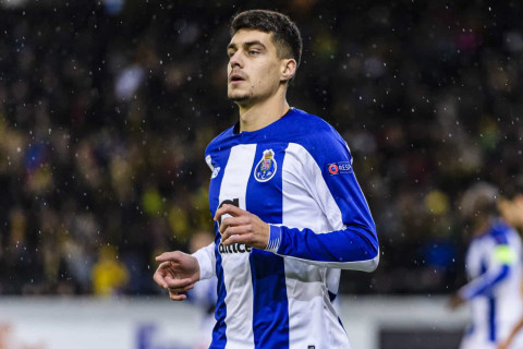 “Barselona” Bundesliqadan müdafiəçi transfer edə bilər