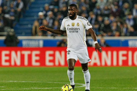 PSJ “Real”ın müdafiəçisini gündəminə aldı