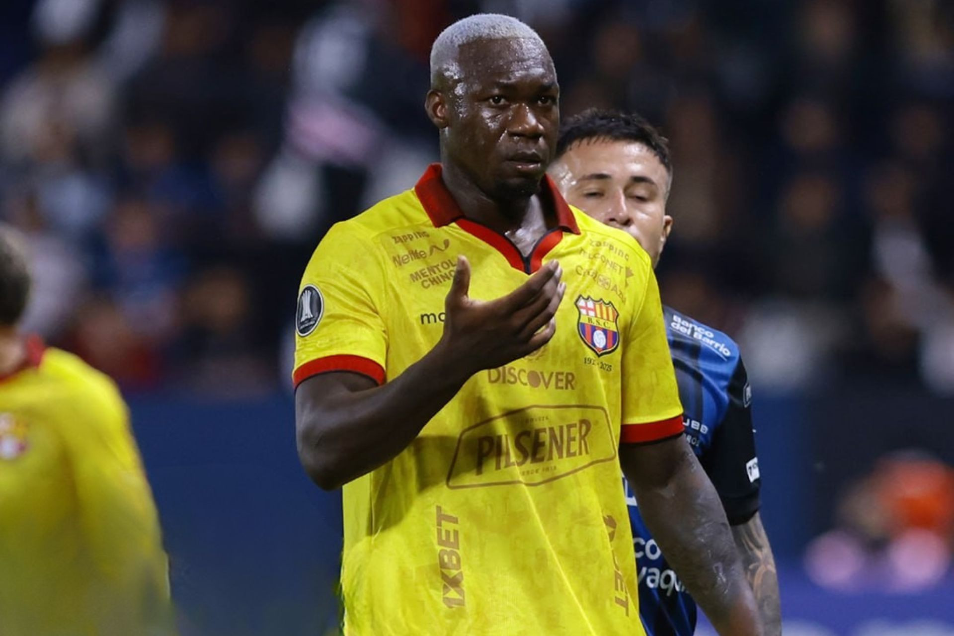 Barcelona forward Caicedo considers ending career after teammate’s murder