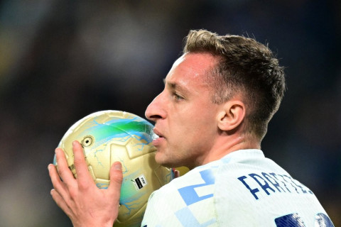 Frattezi “Fənərbağça”nın transfer siyahısına düşüb