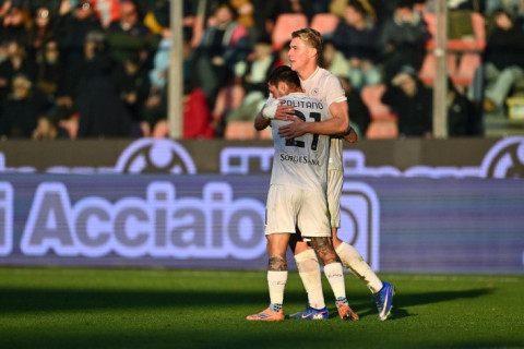 "Наполи" победил "Кремонезе" в матче 17-го тура Серии А - ВИДЕО