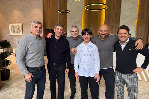 Çempion cüdoçular Qış düşərgəsinin iştirakçıları ilə görüşüblər - FOTO