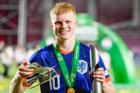 "Манчестер Юнайтед" и "Барселона" могут помешать трансферным планам "Реала"