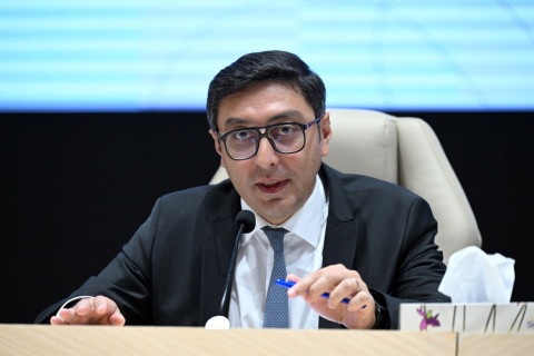 Farid Gayibov calls on role-model athletes to be active on social media