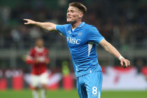 "Манчестер Юнайтед" хочет вернуть лучшего игрока Серии А