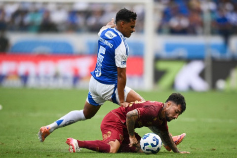 "Комо" нацелился на защитника "Крузейро" Кайки