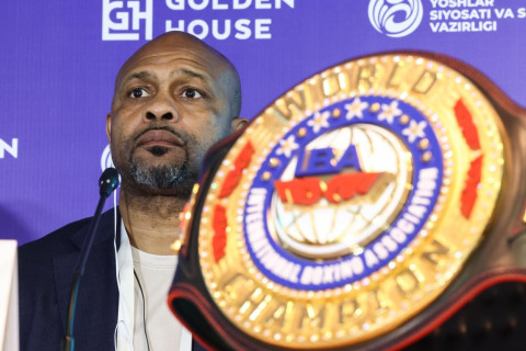 Рой Джонс планирует проводить выставочные бои