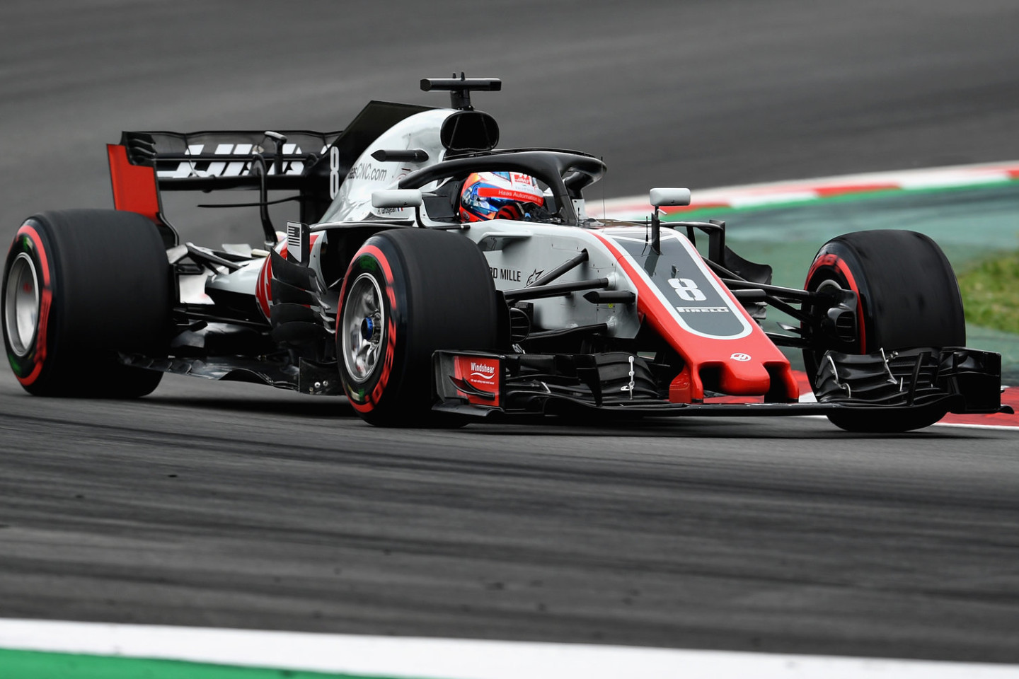 Команда Формулы-1 "Хаас" презентовала новый логотип - ФОТО