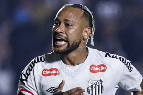 Neymar “Santos”la müqaviləsini uzadıb