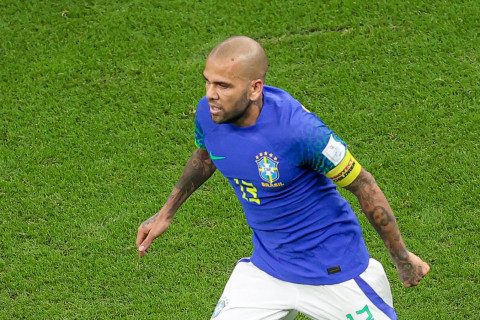 Dani Alveş Portuqaliya futbol klubunun səhmlərinin 50%-ni əldə edib