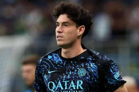 "Барселона" продолжает интересоваться Бастони