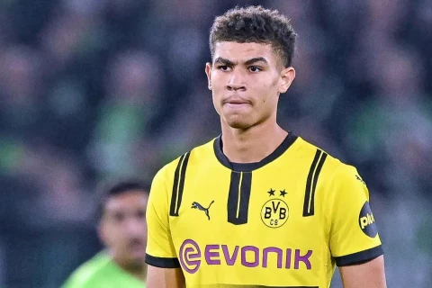 “Borussiya Dortmund” Kürasao millisinin hücumçusu Paulinanı satıb