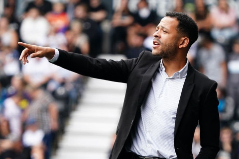 “Çelsi”nin gələcək baş məşqçisi ulduz müdafiəçini istəyir