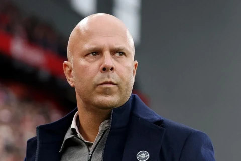 Arne Slot Raises Concern Over Liverpool’s Repeated Mistakes After Fulham Draw