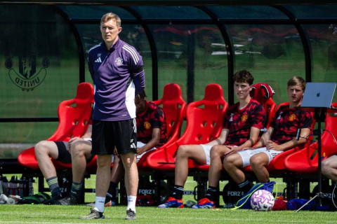 “Mançester Yunayted” Fletçeri müvəqqəti baş məşqçi təyin edəcək - Ceykobs