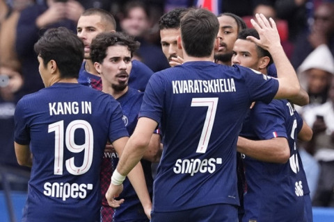 "Пари Сен-Жермен" переиграл "Париж" в матче 17-го тура Лиги 1 - ВИДЕО