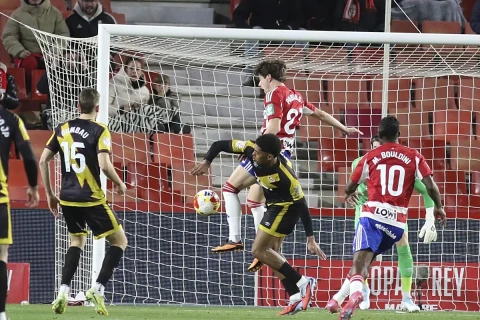 "Райо Вальекано" вышел в 1/8 финала Кубка Испании