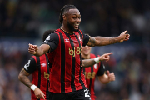 "Борнмут" одержал волевую победу над "Тоттенхэм Хотспур"