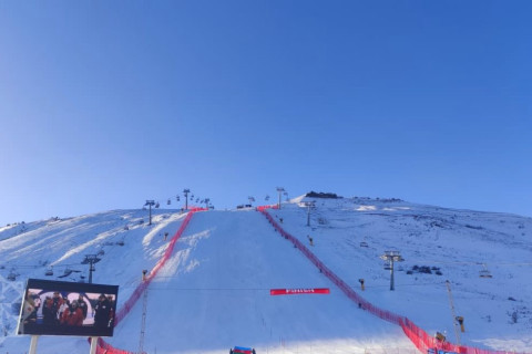 Azərbaycanda ilk dəfə Dağ xizəyi üzrə Beynəlxalq turnir keçirilir - FOTO