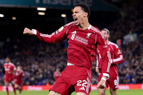 Slot Ekitikenin “Arsenal”a qarşı oynaya biləcəyi ilə bağlı sualı cavablandırıb