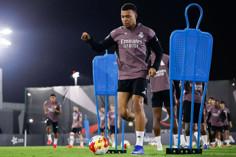 Mbappe “Real Madrid” – “Barselona” oyunundan əvvəl komanda ilə məşq edib