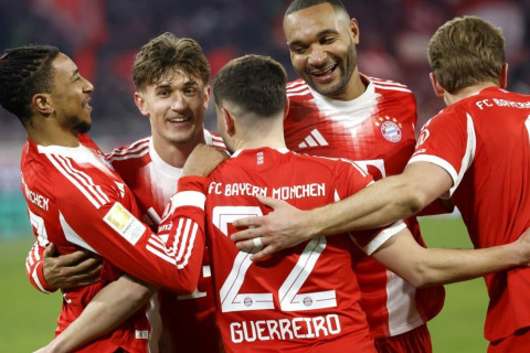 "Бавария" со счетом 8:1 разгромила "Вольфсбург" - ВИДЕО