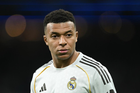 Мбаппе не вошел в стартовый состав на финал Суперкубка Испании с "Барселоной"