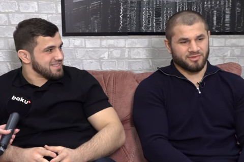 Братья Ахмедиевы опровергли слухи о договорном финале на чемпионате Азербайджана по борьбе - ВИДЕО