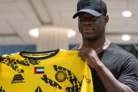Mario Balotelli BƏƏ-nin “Əl-İttifaq” klubuna transfer olundu