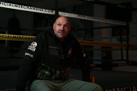 Фьюри — о своем весе: "Побеждал всех с толстым животом"