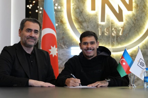 “Neftçi” Aleks Fernandeslə yollarını ayırdı