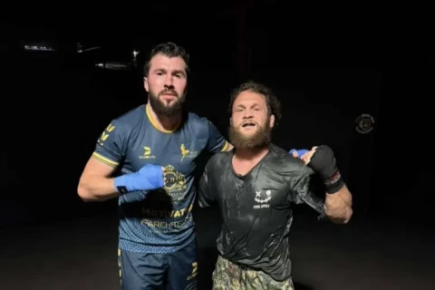 Yeddi qat dünya çempionu Alim Nəbiyev: “Rafael Fiziyev dayanmadan rəqibini döyəcək”