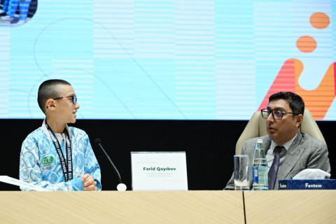 Fərid Qayıbov ötən ay ərzində beynəlxalq yarışlarda yüksək nəticələr əldə etmiş idmançılarla görüşüb