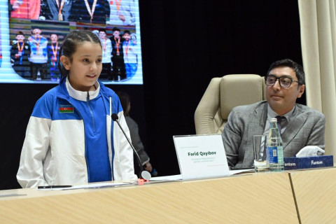 Fərid Qayıbov ötən ay ərzində beynəlxalq yarışlarda yüksək nəticələr əldə etmiş idmançılarla görüşüb