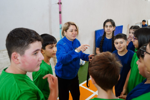 “Məktəblərdə Futbol Dərsi” layihəsi davam edir - FOTO