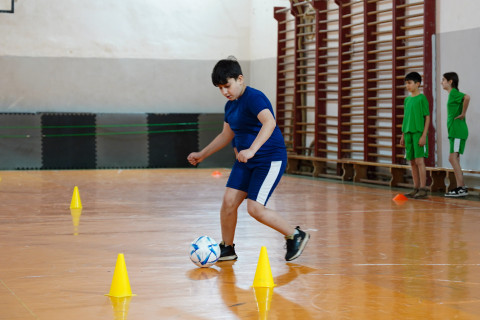 “Məktəblərdə Futbol Dərsi” layihəsi davam edir - FOTO