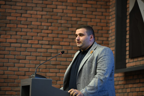 Асхаб Калаев: "Дефлимпийцы будут выступать в чемпионатах страны вместе с обычными спортсменами" - КОММЕНТАРИЙ İDMAN.BİZ