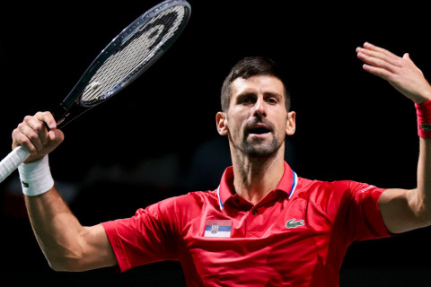 Novak Cokoviç ağrı səbəbindən Avstraliyadakı məşqini erkən başa vurub